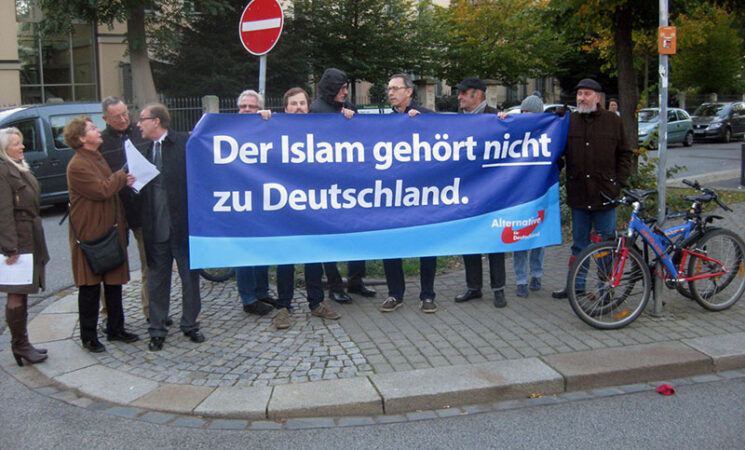 Der Islam gehört nicht zu Deutschland - Demonstration der AfD anlässlich eines Besuch von Altpräsident Christian Wulff