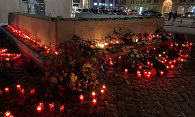 Stilles Gedenken für die Opfer der alliierten Bombenangriffe auf Dresden