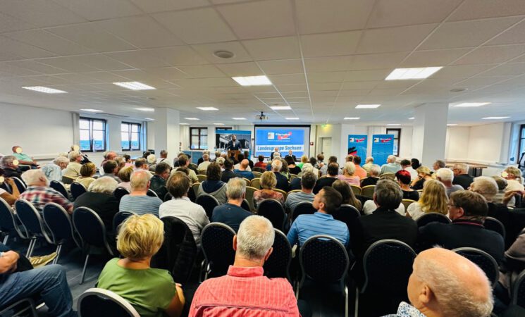 Veranstaltung der Dresdner AfD-Bundestagsabgeordneten Thomas Ladzinski und Matthias Rentzsch