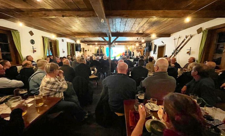„Blauer Stammtisch“ am Donnerstagabend im Dresdner Norden mit dem Bundestagsabgeordneten Matthias Rentzsch